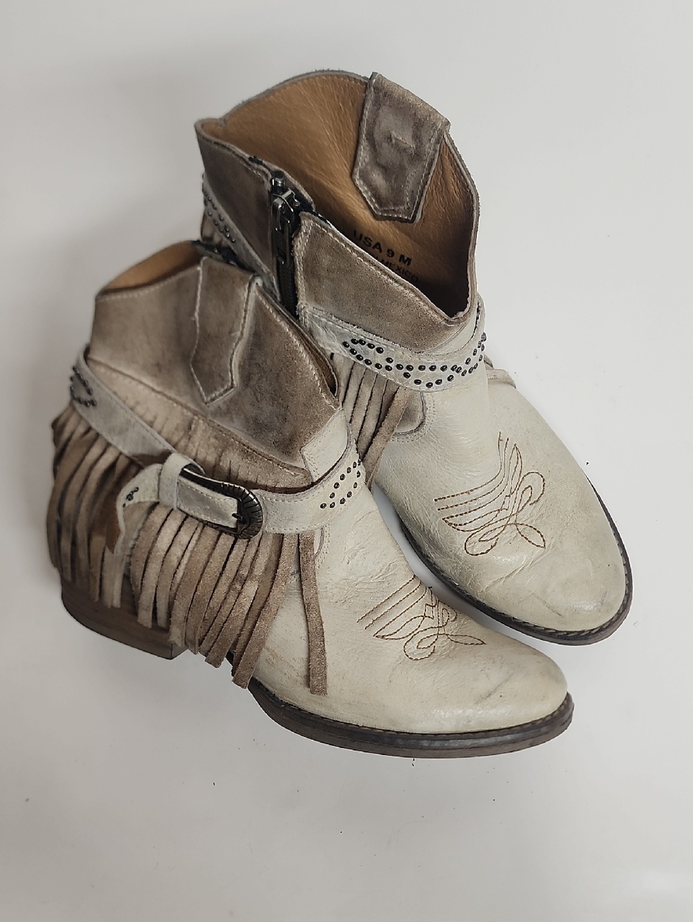 Sterling River Distressed Boots Tan Leather Western Boot Interior Stamp Detail